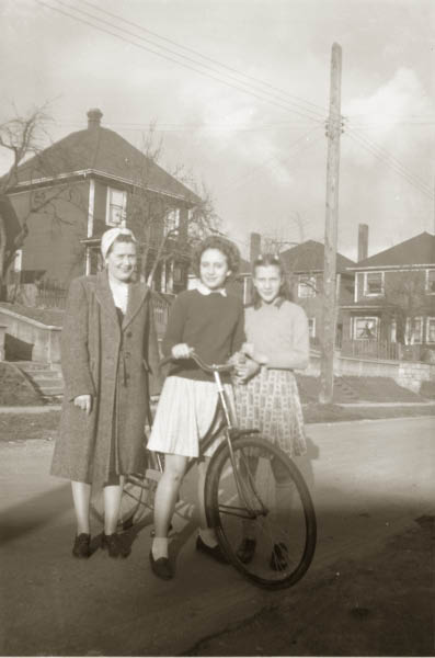 34E13AveVan194035