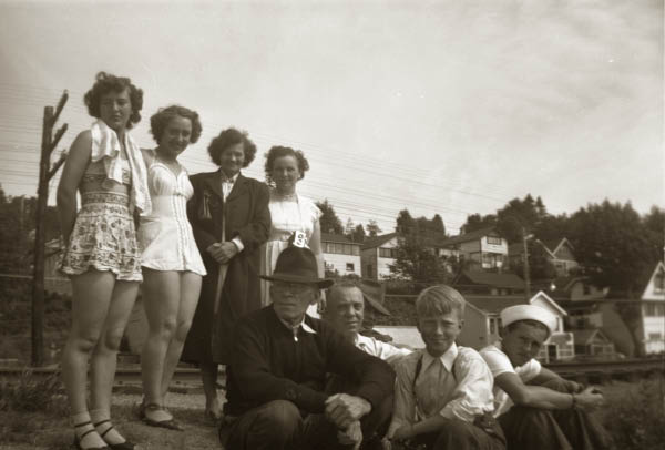 34E13AveVan194037