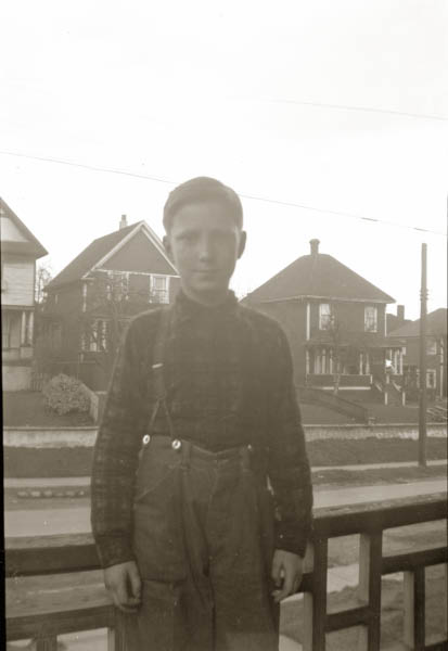 34E13AveVan194099