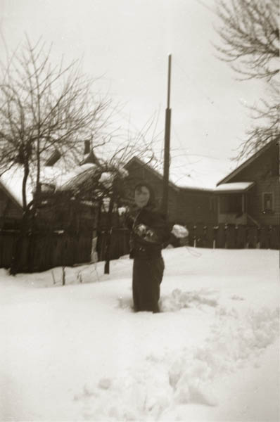 34E13AveVan194115