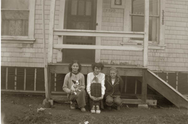 34E13AveVan194123